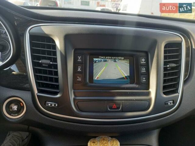 Сірий Крайслер 200, об'ємом двигуна 2.36 л та пробігом 199 тис. км за 8100 $, фото 6 на Automoto.ua