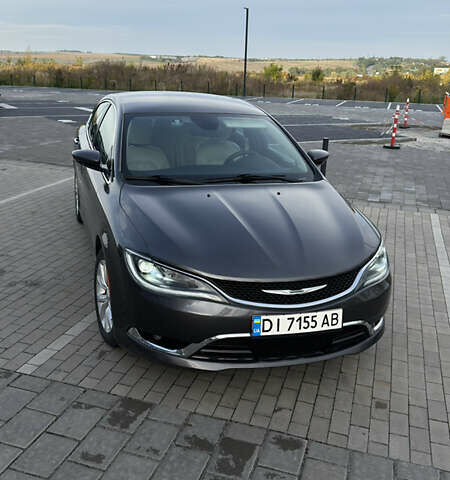 Серый Крайслер 200, объемом двигателя 3.6 л и пробегом 167 тыс. км за 13200 $, фото 4 на Automoto.ua