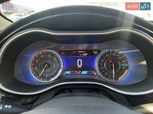 Сірий Крайслер 200, об'ємом двигуна 2.36 л та пробігом 199 тис. км за 8100 $, фото 10 на Automoto.ua