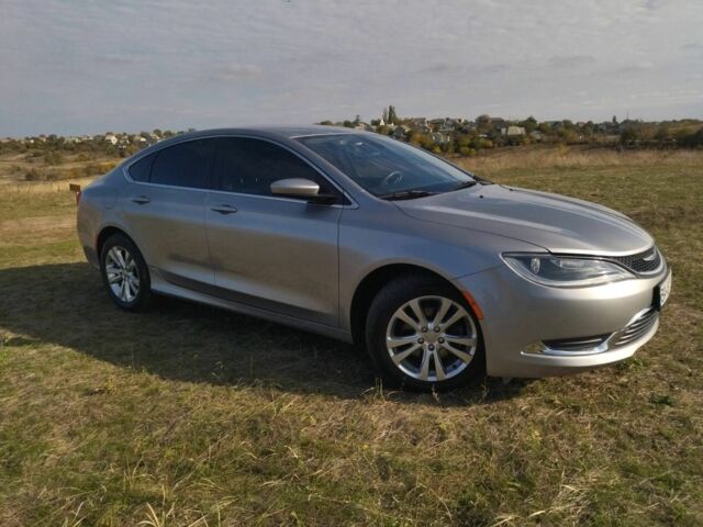 Сірий Крайслер 200, об'ємом двигуна 2.4 л та пробігом 186 тис. км за 10200 $, фото 6 на Automoto.ua