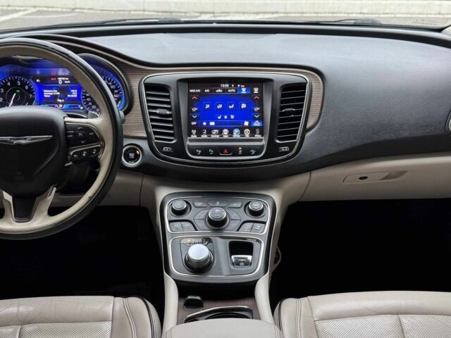 Сірий Крайслер 200, об'ємом двигуна 3.6 л та пробігом 184 тис. км за 12600 $, фото 15 на Automoto.ua