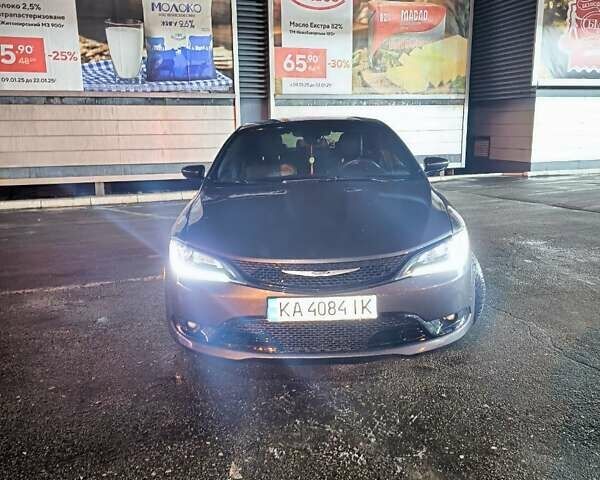 Серый Крайслер 200, объемом двигателя 2.36 л и пробегом 198 тыс. км за 8000 $, фото 10 на Automoto.ua
