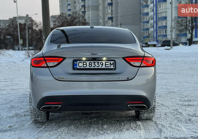 Сірий Крайслер 200, об'ємом двигуна 2.36 л та пробігом 180 тис. км за 9800 $, фото 17 на Automoto.ua