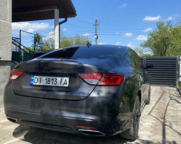 Серый Крайслер 200, объемом двигателя 2.4 л и пробегом 165 тыс. км за 12200 $, фото 5 на Automoto.ua