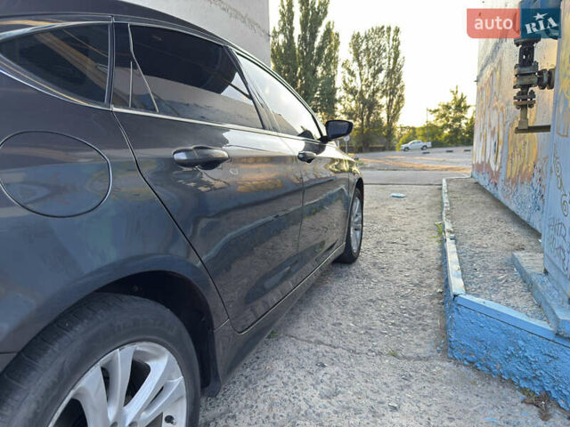 Сірий Крайслер 200, об'ємом двигуна 2.36 л та пробігом 141 тис. км за 10300 $, фото 11 на Automoto.ua