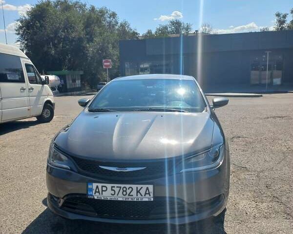 Серый Крайслер 200, объемом двигателя 2.36 л и пробегом 104 тыс. км за 10400 $, фото 6 на Automoto.ua