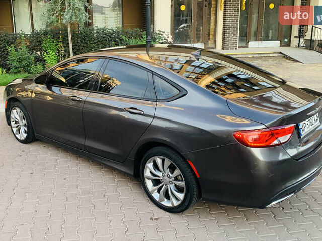 Серый Крайслер 200, объемом двигателя 2.36 л и пробегом 111 тыс. км за 10200 $, фото 28 на Automoto.ua