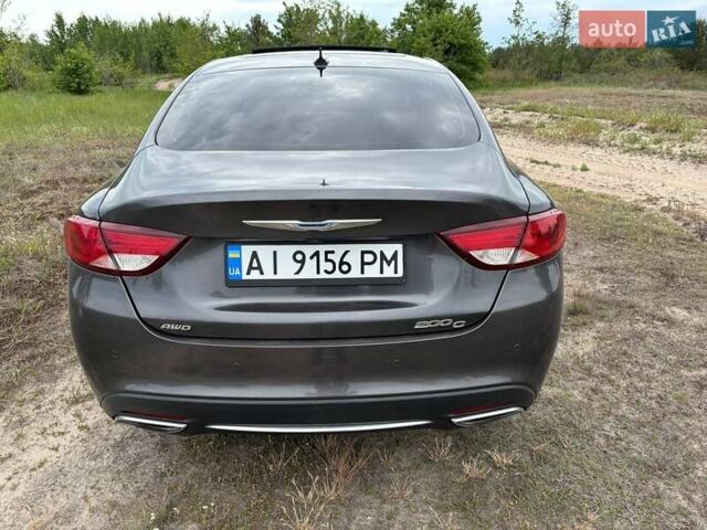 Серый Крайслер 200, объемом двигателя 3.61 л и пробегом 134 тыс. км за 13800 $, фото 4 на Automoto.ua