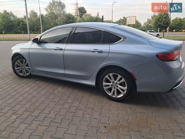 Серый Крайслер 200, объемом двигателя 2.36 л и пробегом 273 тыс. км за 7900 $, фото 6 на Automoto.ua