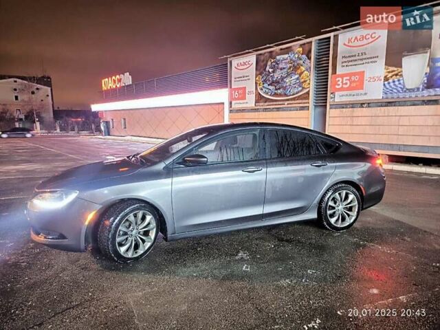 Серый Крайслер 200, объемом двигателя 2.36 л и пробегом 198 тыс. км за 8000 $, фото 6 на Automoto.ua