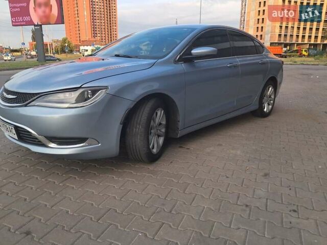Серый Крайслер 200, объемом двигателя 2.36 л и пробегом 273 тыс. км за 7900 $, фото 8 на Automoto.ua