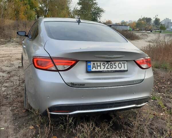 Серый Крайслер 200, объемом двигателя 2.4 л и пробегом 155 тыс. км за 11100 $, фото 15 на Automoto.ua