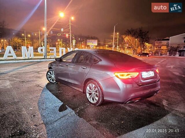 Серый Крайслер 200, объемом двигателя 2.36 л и пробегом 198 тыс. км за 8000 $, фото 13 на Automoto.ua