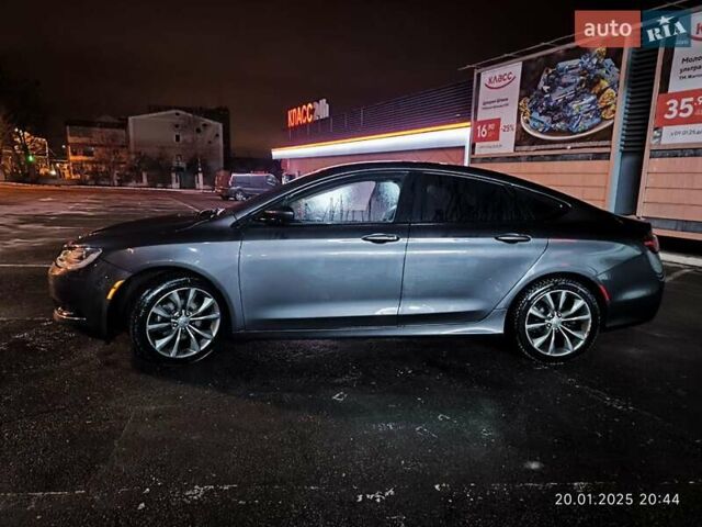 Серый Крайслер 200, объемом двигателя 2.36 л и пробегом 198 тыс. км за 8000 $, фото 14 на Automoto.ua