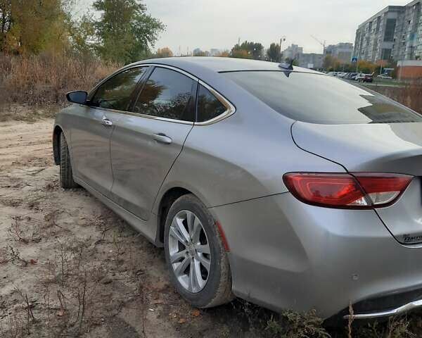 Серый Крайслер 200, объемом двигателя 2.4 л и пробегом 155 тыс. км за 11100 $, фото 16 на Automoto.ua