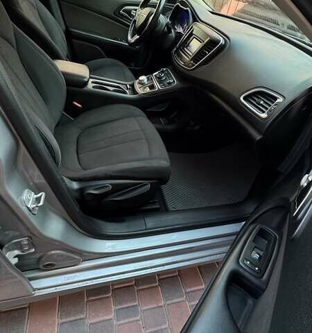 Крайслер 200 2015 у Кропивницькому (Кіровограді) на Automoto.ua Сірий Крайслер 200, об'ємом двигуна 2.36 л та пробігом 200 тис. км за 9300 $, фото 18 на Automoto.ua