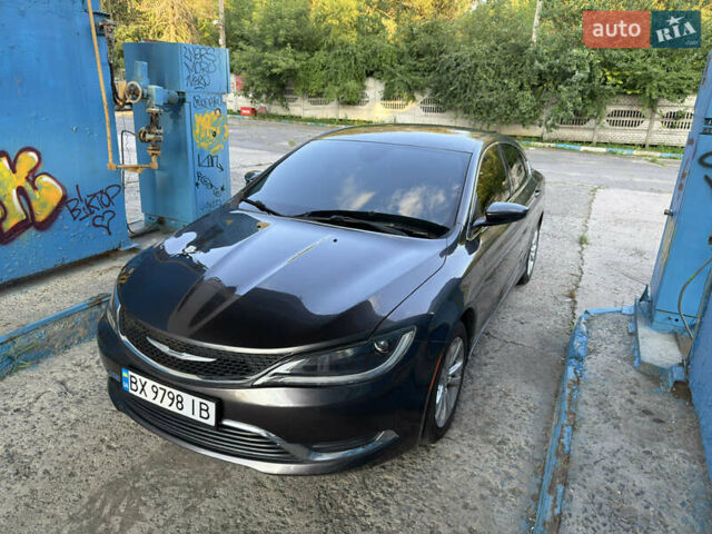 Сірий Крайслер 200, об'ємом двигуна 2.36 л та пробігом 141 тис. км за 10300 $, фото 8 на Automoto.ua