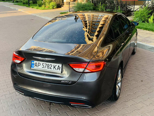 Серый Крайслер 200, объемом двигателя 2.36 л и пробегом 111 тыс. км за 10200 $, фото 36 на Automoto.ua