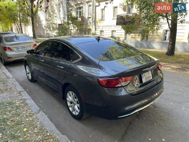 Серый Крайслер 200, объемом двигателя 2.36 л и пробегом 199 тыс. км за 13900 $, фото 3 на Automoto.ua
