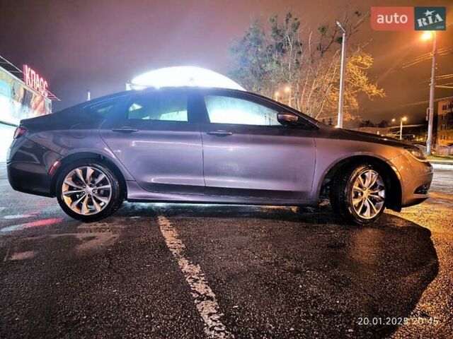 Серый Крайслер 200, объемом двигателя 2.36 л и пробегом 198 тыс. км за 8000 $, фото 15 на Automoto.ua