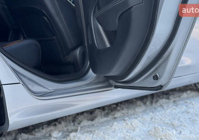 Сірий Крайслер 200, об'ємом двигуна 2.36 л та пробігом 180 тис. км за 9800 $, фото 38 на Automoto.ua