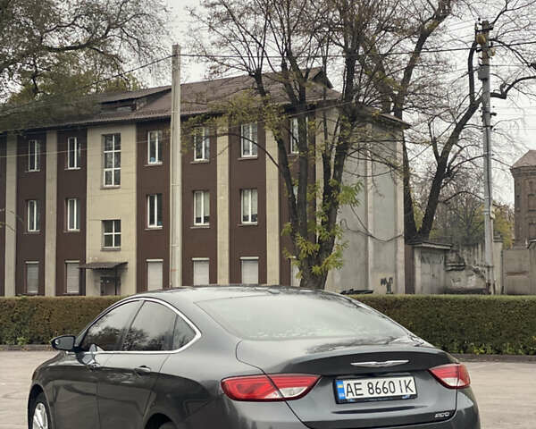 Сірий Крайслер 200, об'ємом двигуна 2.36 л та пробігом 257 тис. км за 9600 $, фото 3 на Automoto.ua