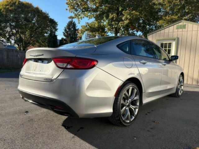 Сірий Крайслер 200, об'ємом двигуна 3.6 л та пробігом 70 тис. км за 4500 $, фото 3 на Automoto.ua