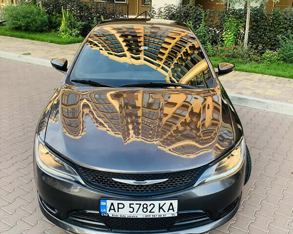 Серый Крайслер 200, объемом двигателя 2.36 л и пробегом 111 тыс. км за 10200 $, фото 17 на Automoto.ua