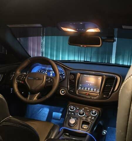 Серый Крайслер 200, объемом двигателя 3.6 л и пробегом 206 тыс. км за 12000 $, фото 14 на Automoto.ua