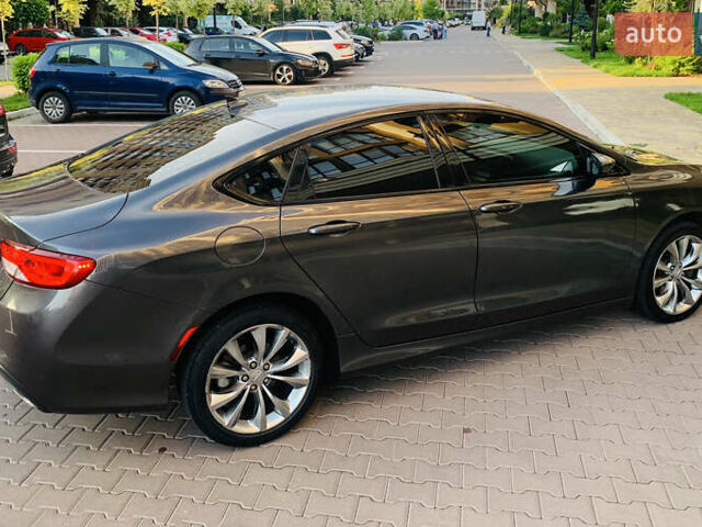 Серый Крайслер 200, объемом двигателя 2.36 л и пробегом 111 тыс. км за 10200 $, фото 40 на Automoto.ua