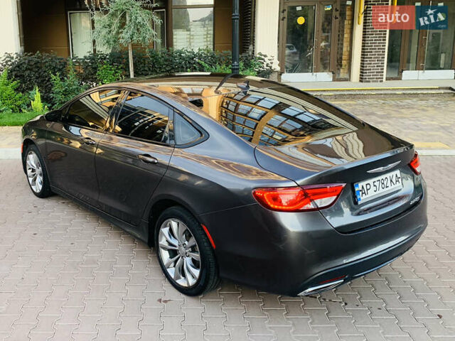 Серый Крайслер 200, объемом двигателя 2.36 л и пробегом 111 тыс. км за 10200 $, фото 30 на Automoto.ua