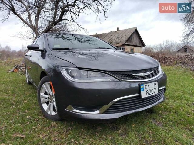 Сірий Крайслер 200, об'ємом двигуна 2.4 л та пробігом 173 тис. км за 9800 $, фото 1 на Automoto.ua