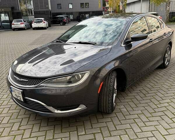 Сірий Крайслер 200, об'ємом двигуна 2.4 л та пробігом 109 тис. км за 11500 $, фото 18 на Automoto.ua