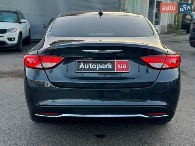 Сірий Крайслер 200, об'ємом двигуна 2.4 л та пробігом 145 тис. км за 10640 $, фото 6 на Automoto.ua