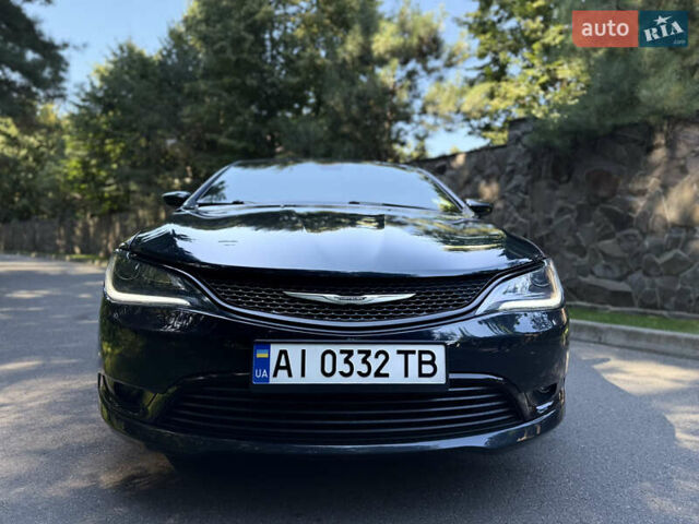 Серый Крайслер 200, объемом двигателя 2.36 л и пробегом 180 тыс. км за 11500 $, фото 5 на Automoto.ua