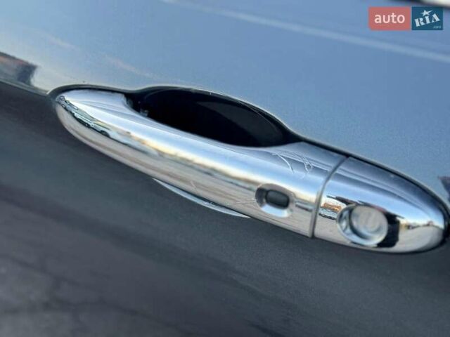 Сірий Крайслер 200, об'ємом двигуна 2.4 л та пробігом 145 тис. км за 10640 $, фото 12 на Automoto.ua