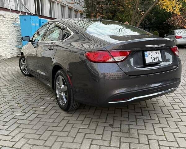 Сірий Крайслер 200, об'ємом двигуна 2.4 л та пробігом 109 тис. км за 11500 $, фото 16 на Automoto.ua