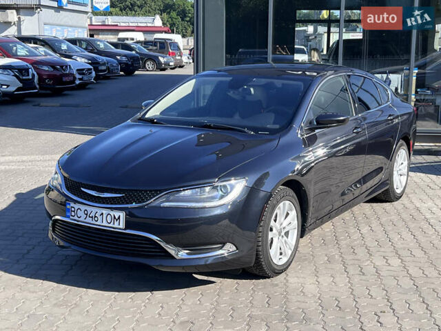 Серый Крайслер 200, объемом двигателя 2.36 л и пробегом 85 тыс. км за 12800 $, фото 4 на Automoto.ua