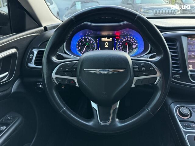 Серый Крайслер 200, объемом двигателя 2.4 л и пробегом 145 тыс. км за 10640 $, фото 27 на Automoto.ua