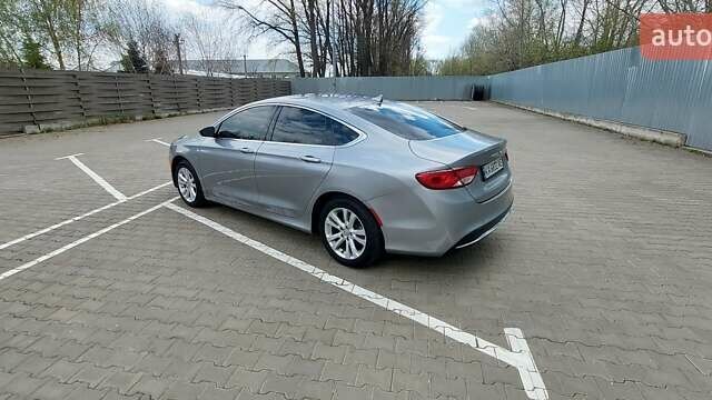 Серый Крайслер 200, объемом двигателя 2.36 л и пробегом 157 тыс. км за 9900 $, фото 14 на Automoto.ua