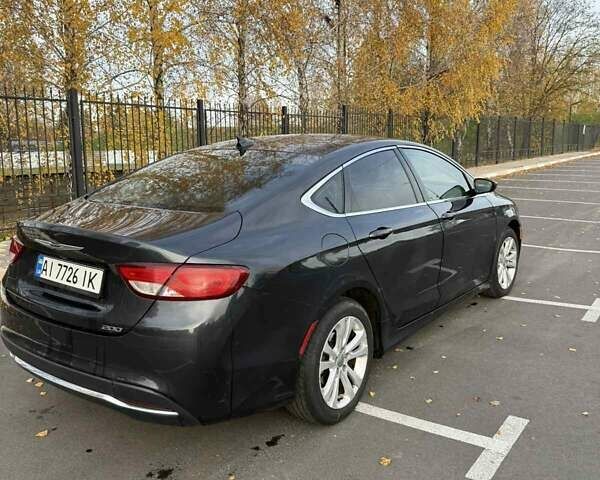 Сірий Крайслер 200, об'ємом двигуна 2.36 л та пробігом 175 тис. км за 8133 $, фото 5 на Automoto.ua