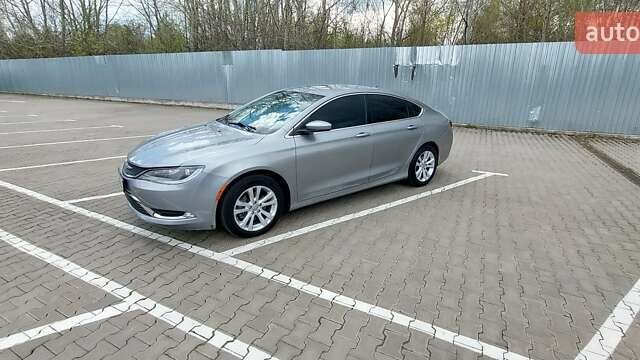 Серый Крайслер 200, объемом двигателя 2.36 л и пробегом 157 тыс. км за 9900 $, фото 20 на Automoto.ua