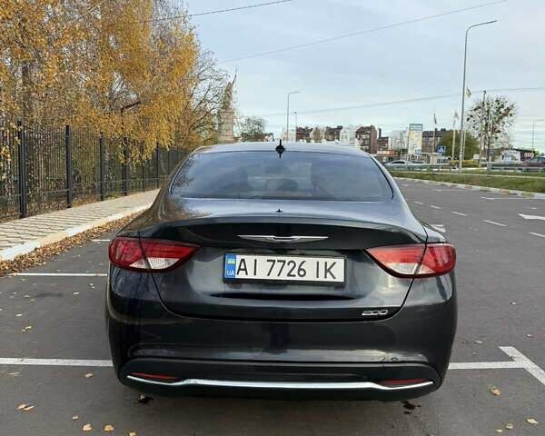 Сірий Крайслер 200, об'ємом двигуна 2.36 л та пробігом 175 тис. км за 8133 $, фото 2 на Automoto.ua