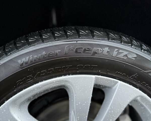 Сірий Крайслер 200, об'ємом двигуна 2.4 л та пробігом 109 тис. км за 11500 $, фото 7 на Automoto.ua