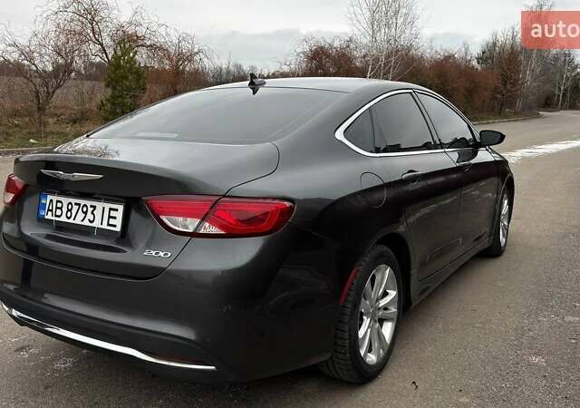 Серый Крайслер 200, объемом двигателя 2.36 л и пробегом 78 тыс. км за 10200 $, фото 17 на Automoto.ua