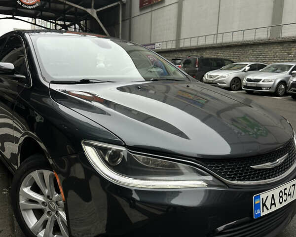 Сірий Крайслер 200, об'ємом двигуна 2.4 л та пробігом 188 тис. км за 10499 $, фото 5 на Automoto.ua