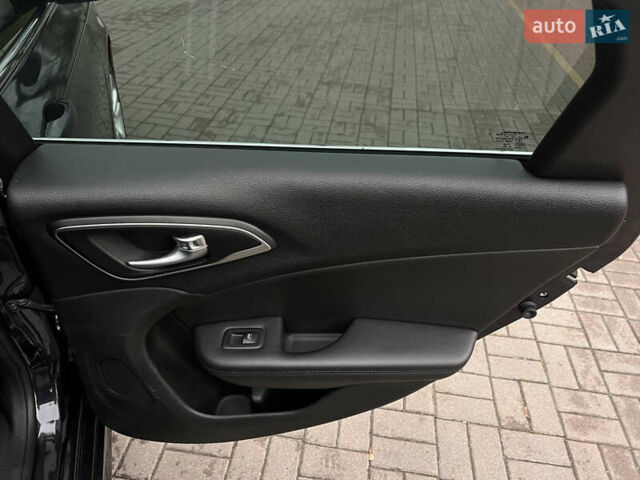 Серый Крайслер 200, объемом двигателя 2.36 л и пробегом 200 тыс. км за 10900 $, фото 33 на Automoto.ua