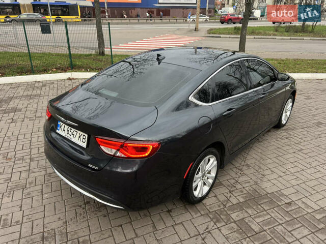 Серый Крайслер 200, объемом двигателя 2.36 л и пробегом 200 тыс. км за 10900 $, фото 7 на Automoto.ua