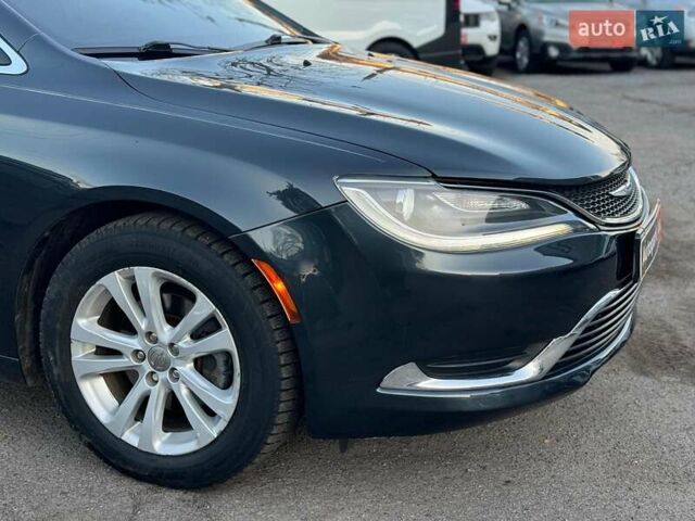 Сірий Крайслер 200, об'ємом двигуна 2.4 л та пробігом 145 тис. км за 10640 $, фото 1 на Automoto.ua