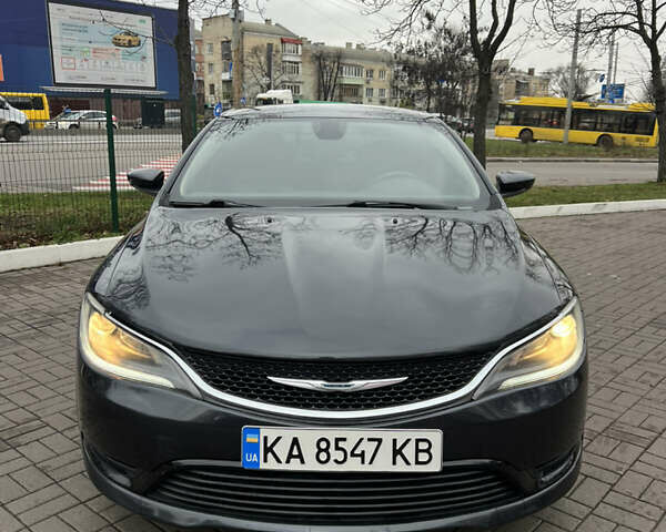 Серый Крайслер 200, объемом двигателя 2.36 л и пробегом 200 тыс. км за 10900 $, фото 11 на Automoto.ua